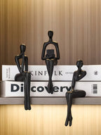 Abstracte Zwarte Sculpturen - The Silent Trio