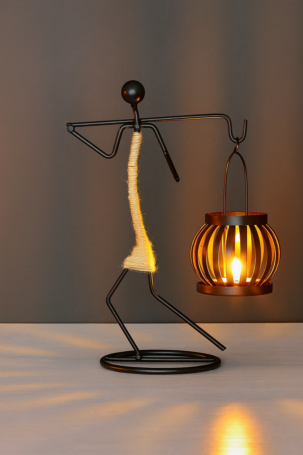 Tijdloze Metalen Kandelaar - Solenne